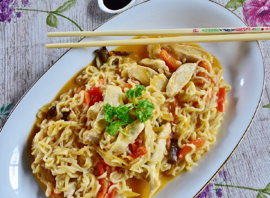 Leckere asiatische Nudeln wie beim Asia Bistro Dong A mit leckeren asiatischen Essen und Lieferservice in Essen.